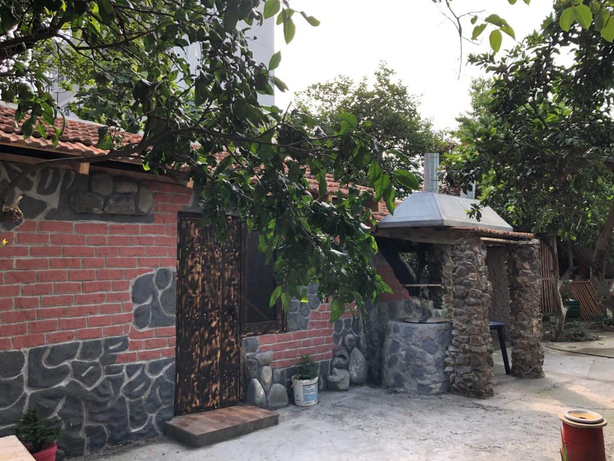 فندق باتوميفي  Mzeos House المظهر الخارجي الصورة